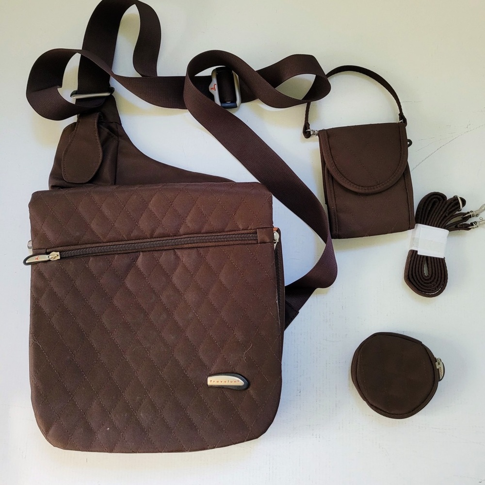 Travelon Quilted  Shoulder Bag
